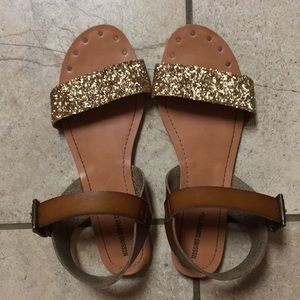Mossimo Target Gold Glitter Sandals 9